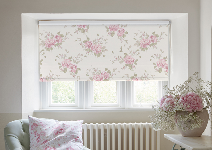Shabby Chic by Rachel Ashwell Belle Hydrangea (Blackout), Powder Pink - Twist&Fit Roller Blind - Image 3
